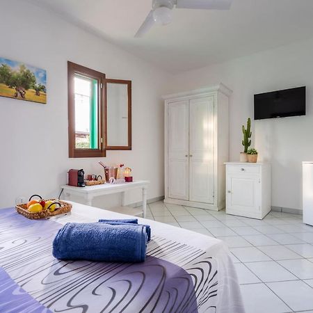 Bed and Breakfast Le Tre Sirene Porto Cesareo Exterior foto